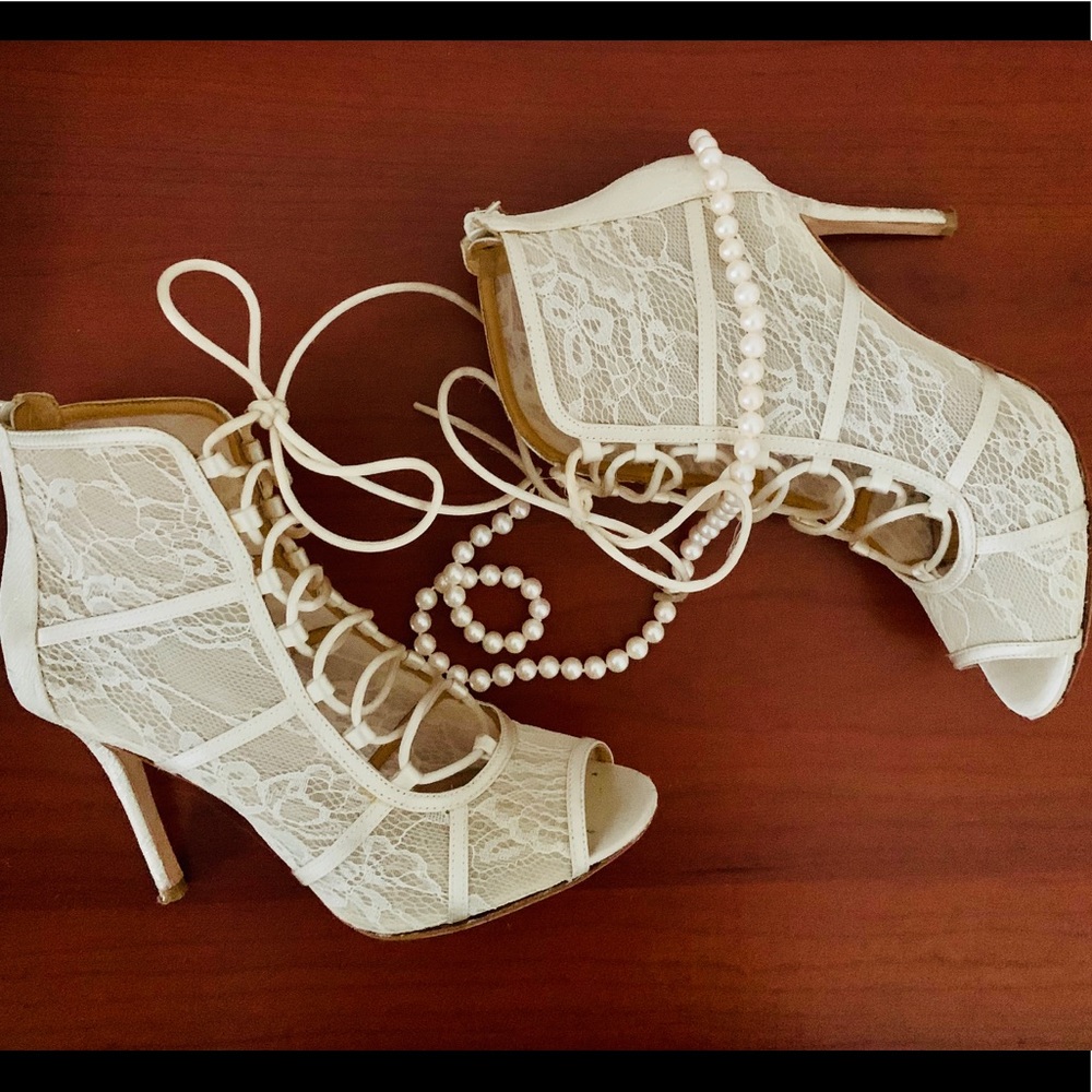 Badgley Mischka Booties